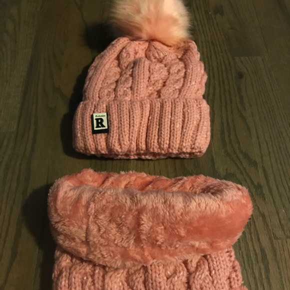 Accessories - Beanie & neck warmer set🌺